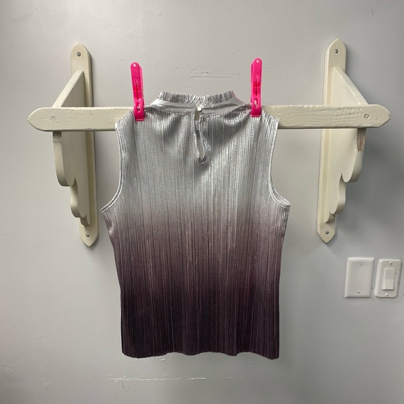 Jasmine and Juliana top - Picture 2 of 3